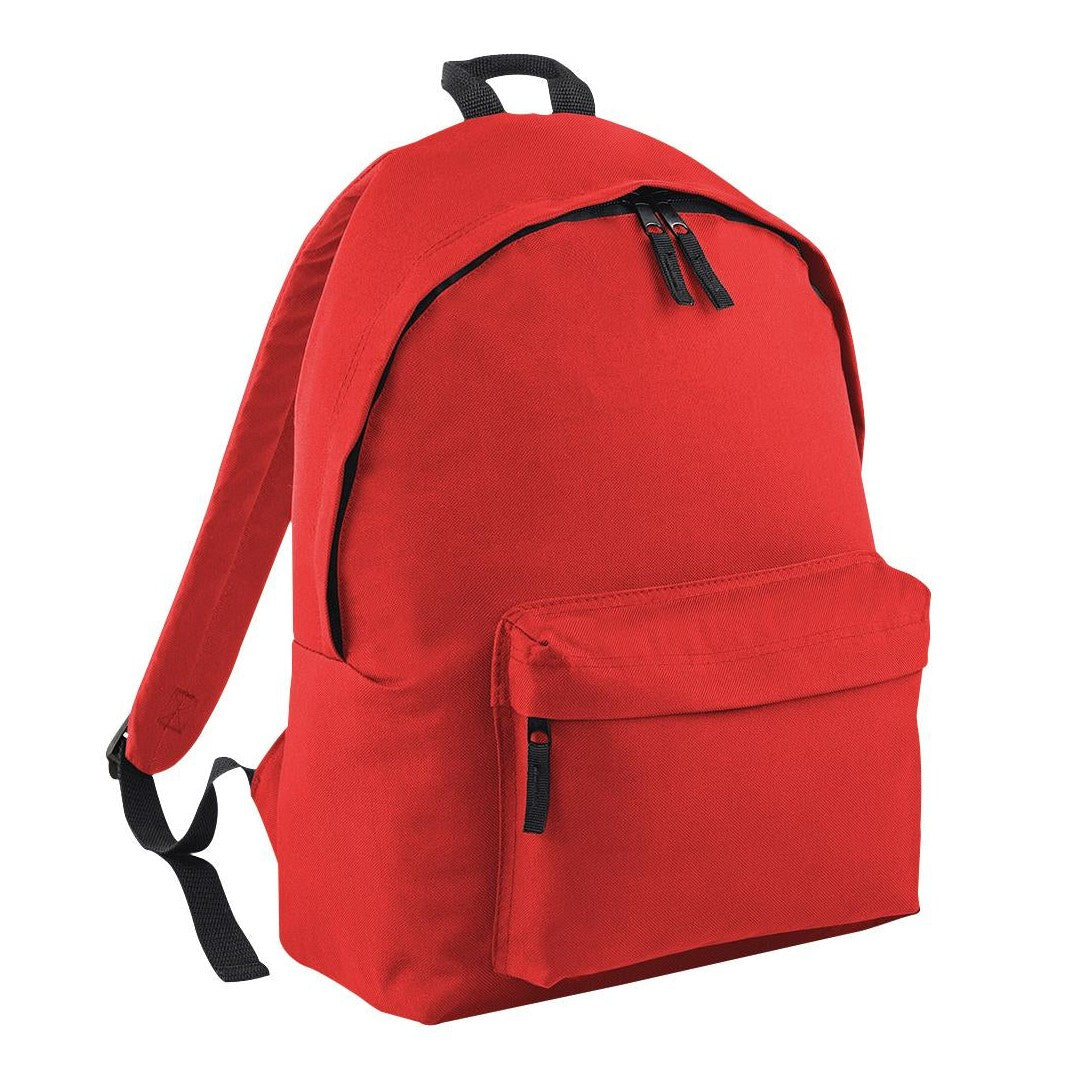 Zippered main compartment