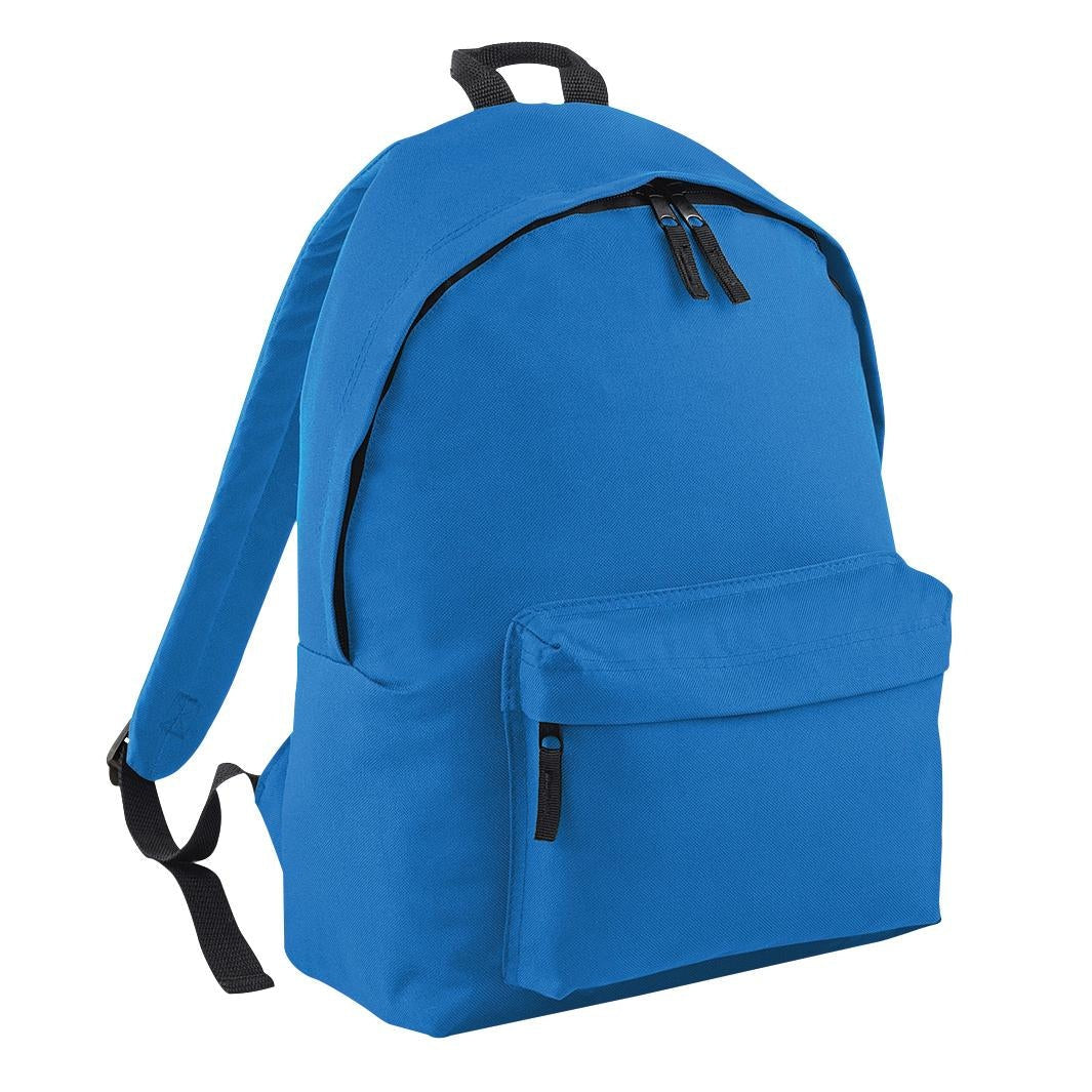 Zippered main compartment