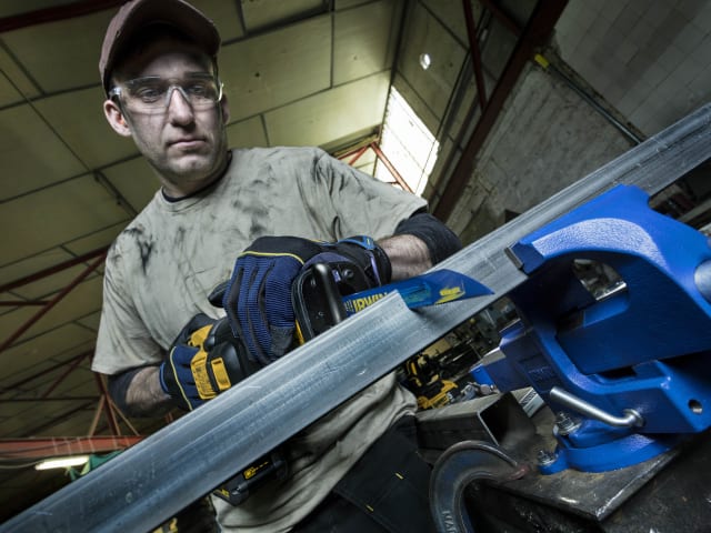 IRWIN® 618R Sabre Saw Blade Metal Cutting 150mm 18 TPI Pack of 5