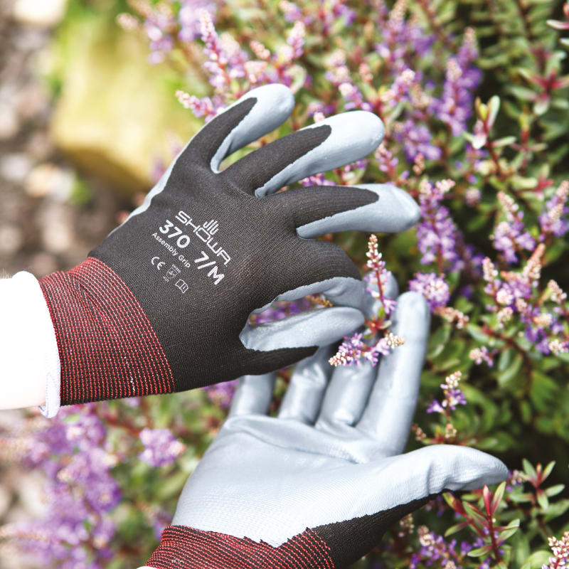 Showa 370 NBR P/Fit Black