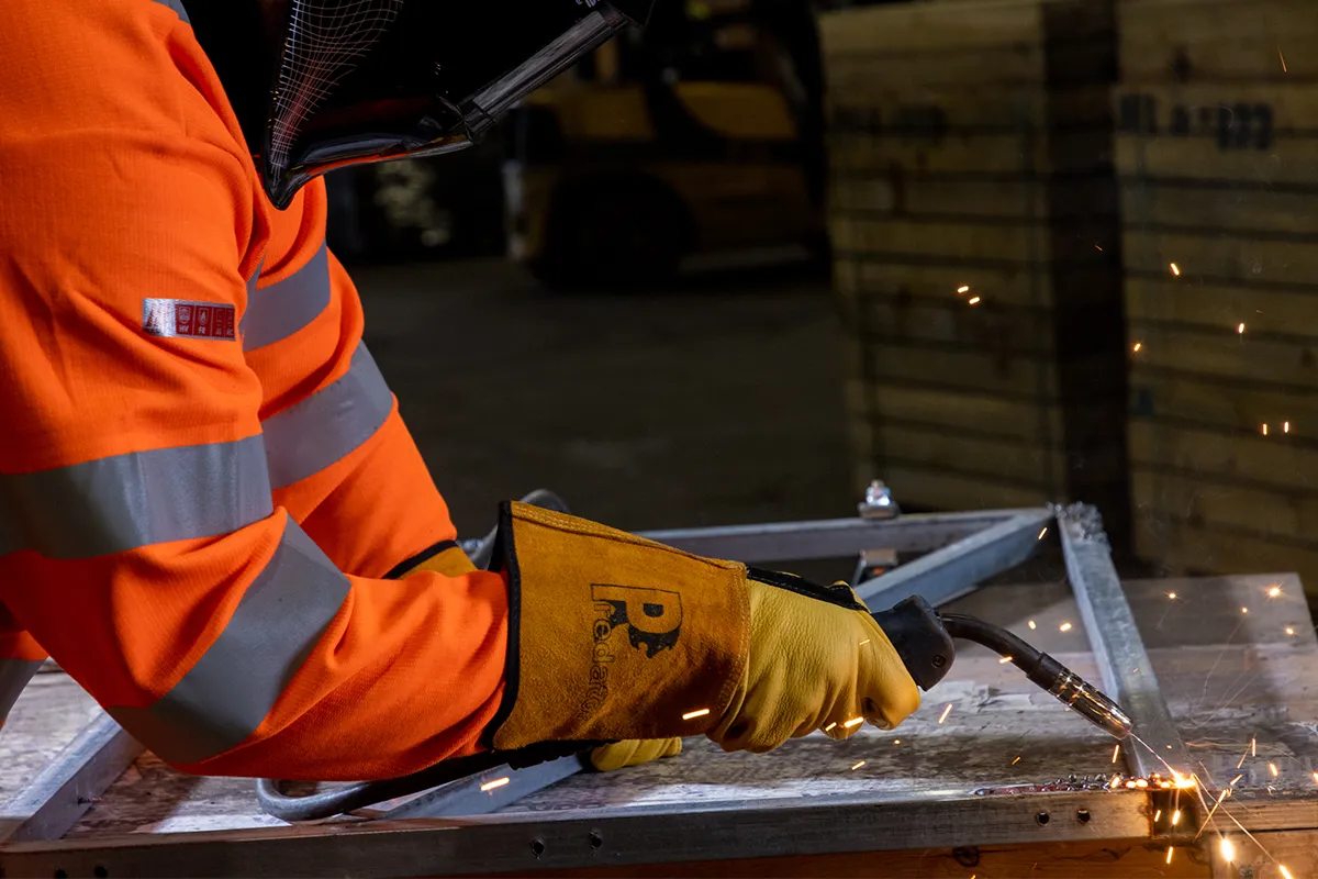 Predator Deerskin Tig Gauntlet Gloves