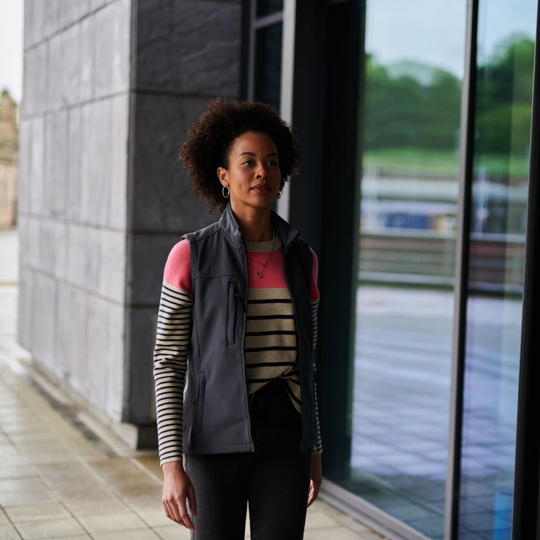 #colour_seal-grey-black