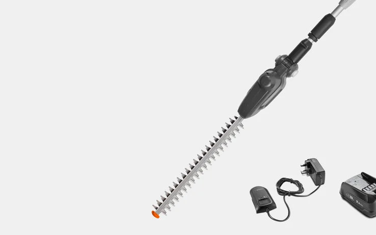 FLYMO 18V UltraCut Reach 420 Cordless Hedge Trimmer – 2.5Ah Kit