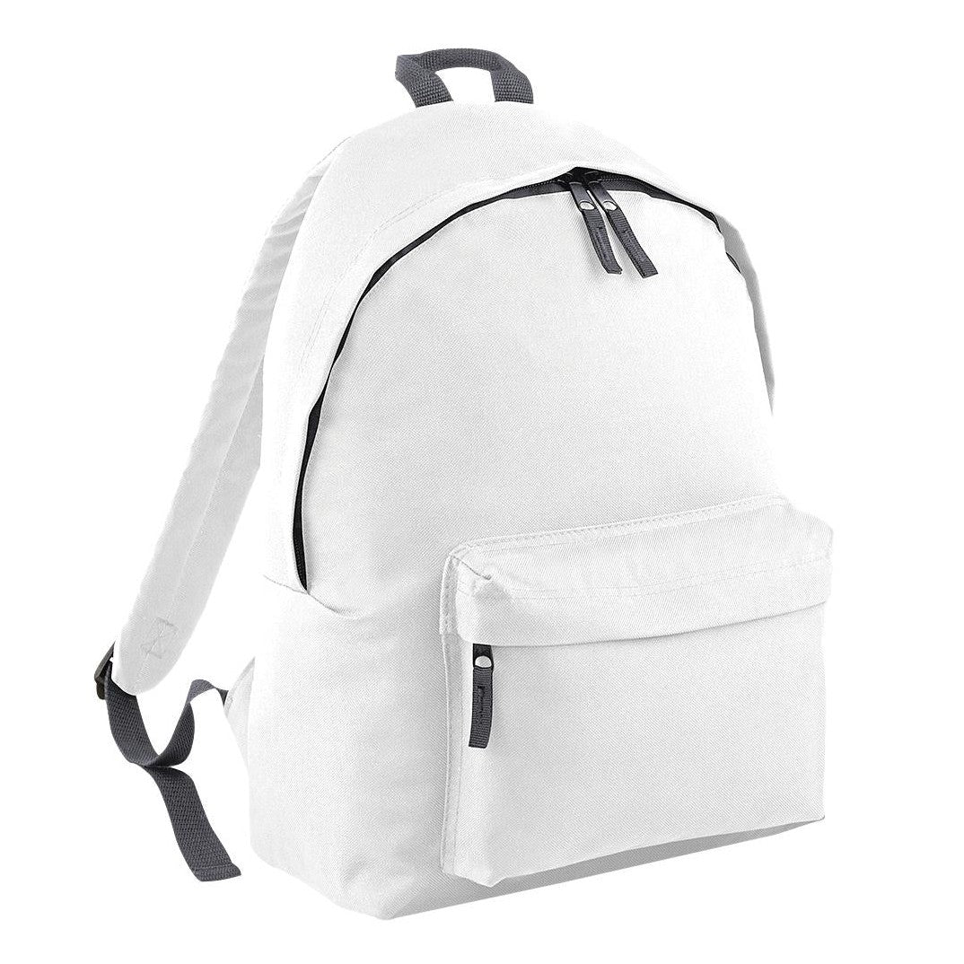 Zippered main compartment