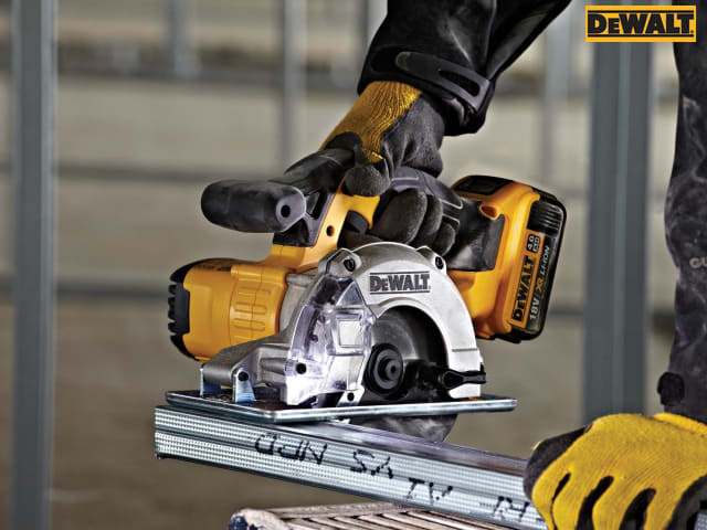 DEWALT DCS373N XR Metal Cutting Circular Saw 140mm 18V Bare Unit