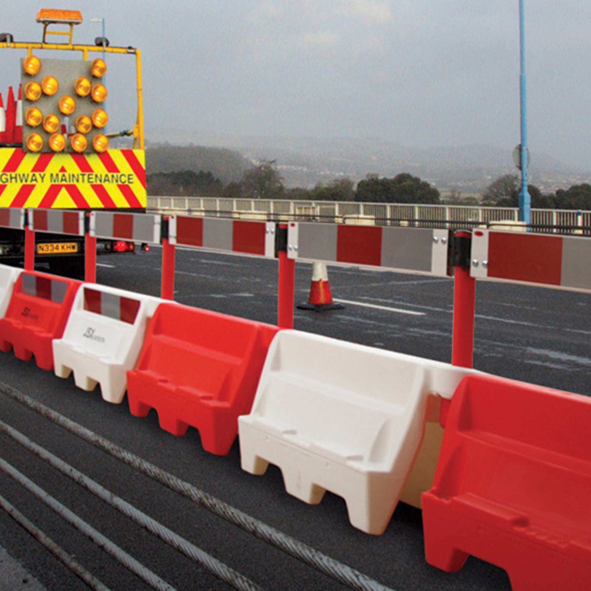JSP Roadbloc Traffic Separator
