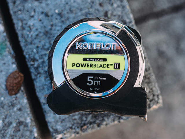 Komelon PowerBlade II Pocket Tape 5m (Width 27mm) (Metric only)