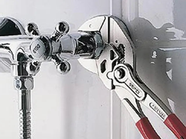 Knipex Pliers Wrench Multi-Component Grip 180mm