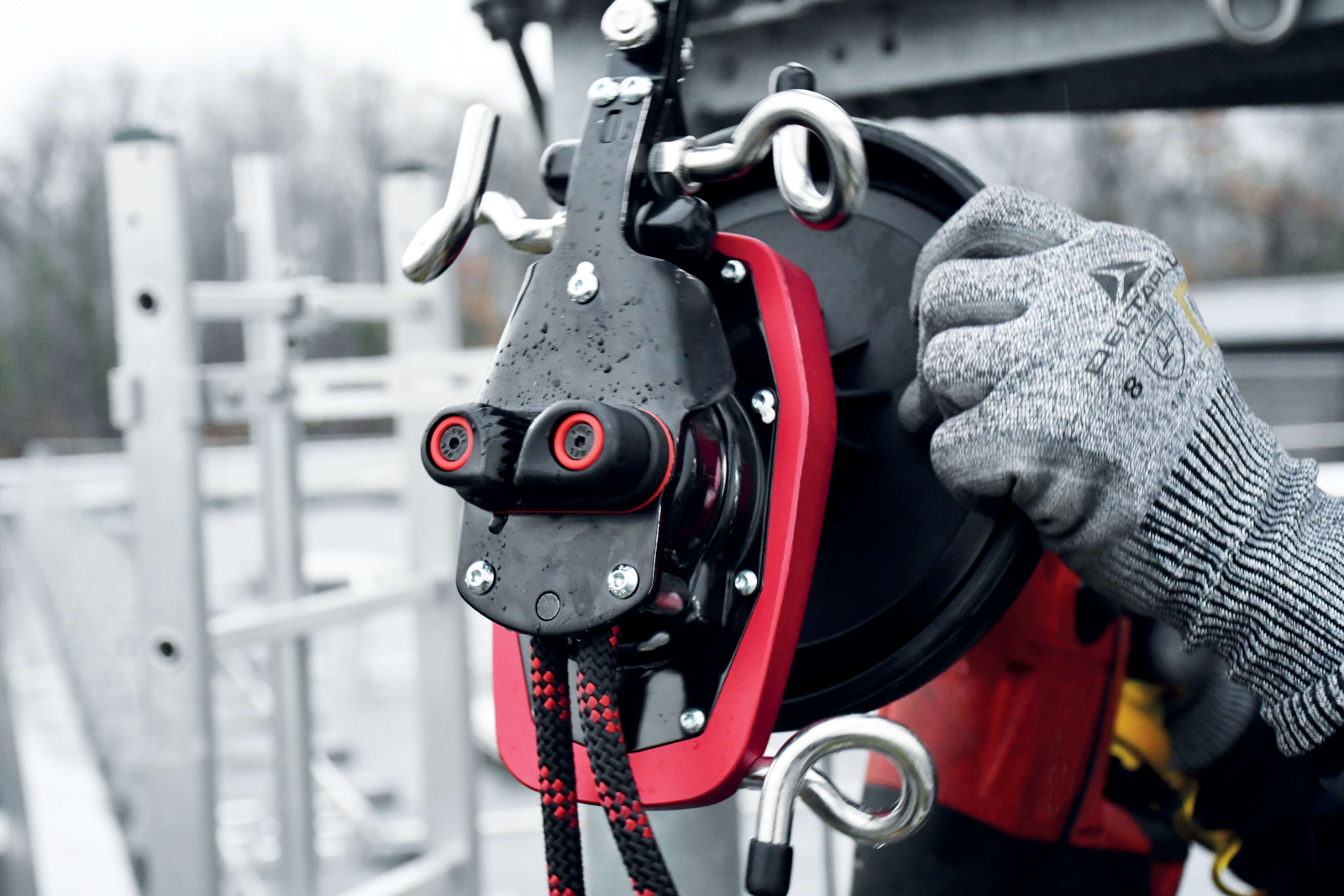 Delta Plus RESCUEHUB TC065 – Lightweight Rescue & Evacuation System with Magnetic Brake
