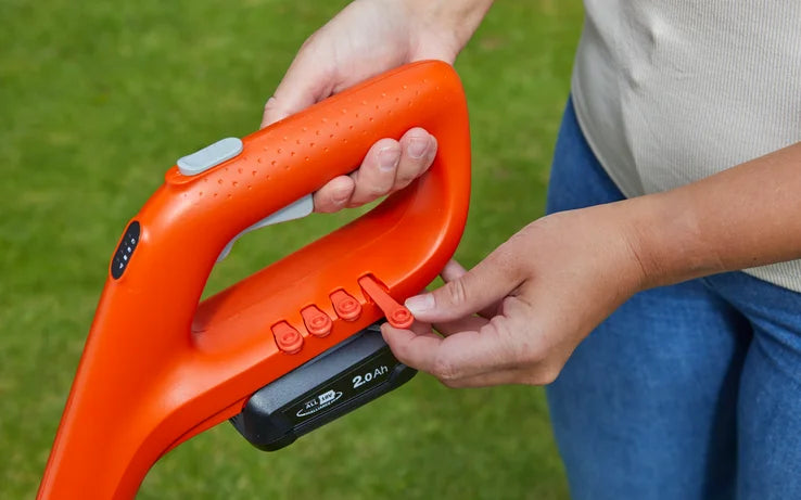 Flymo 18V EasiTrim Plus 230 - Flexible, Battery-Powered Trimming with Smart Features