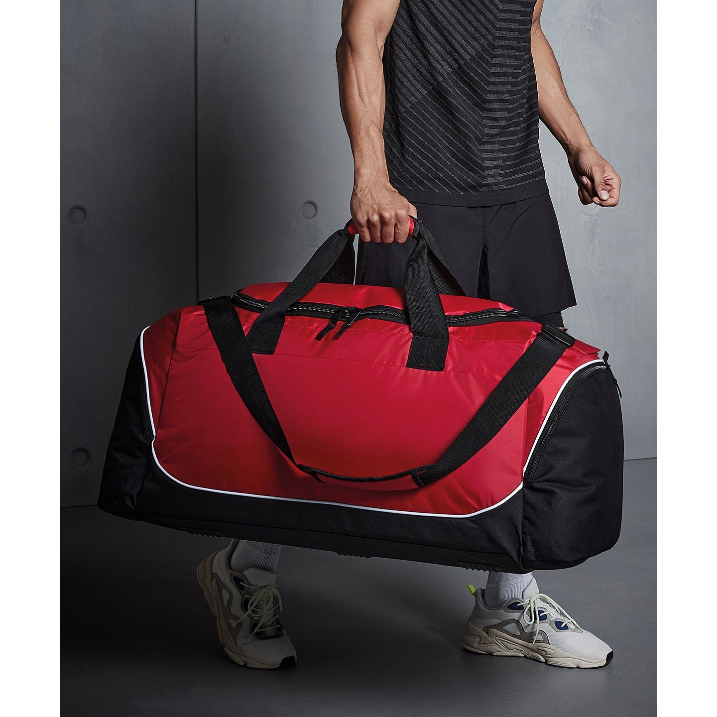 Quadra Teamwear Jumbo Kit Bag