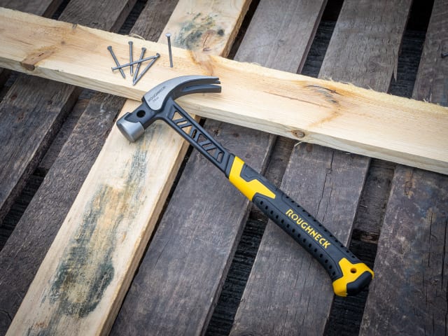 Roughneck Gorilla V-Series Claw Hammer 567g (20oz)