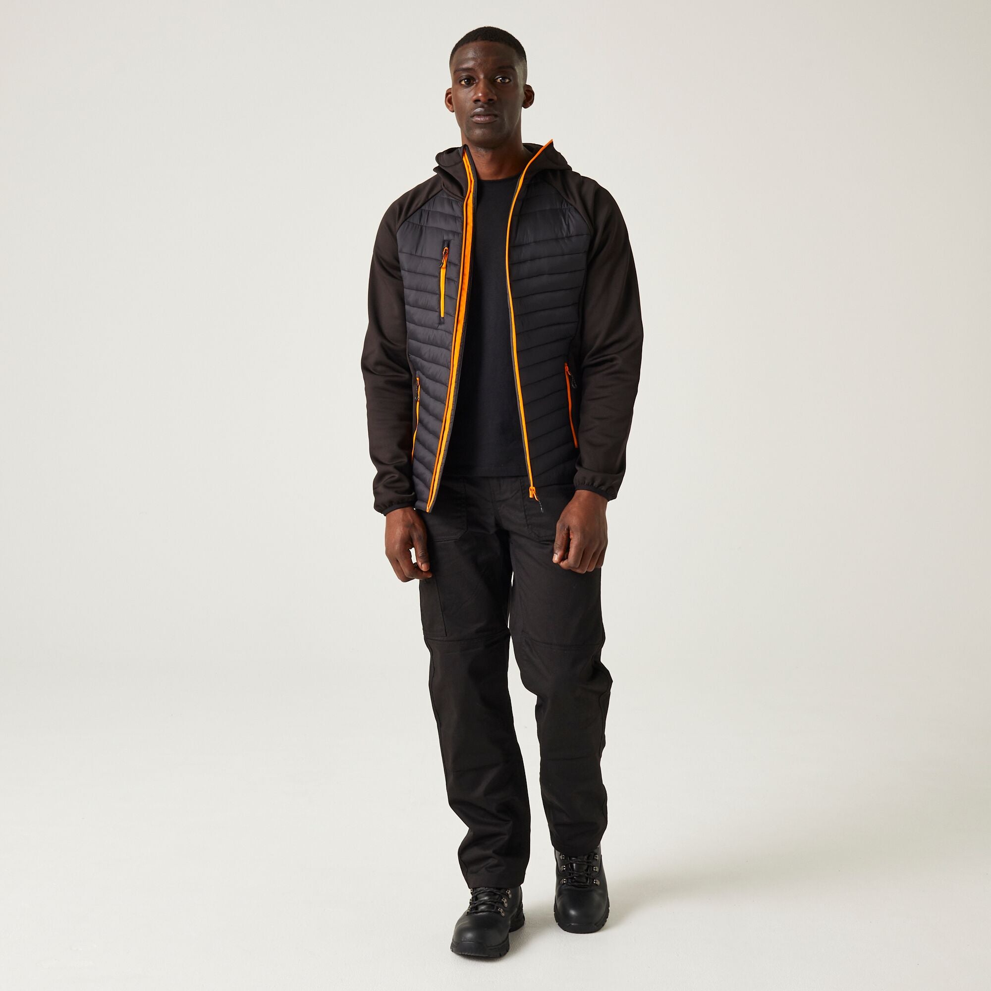 #colour_black-orange-pop