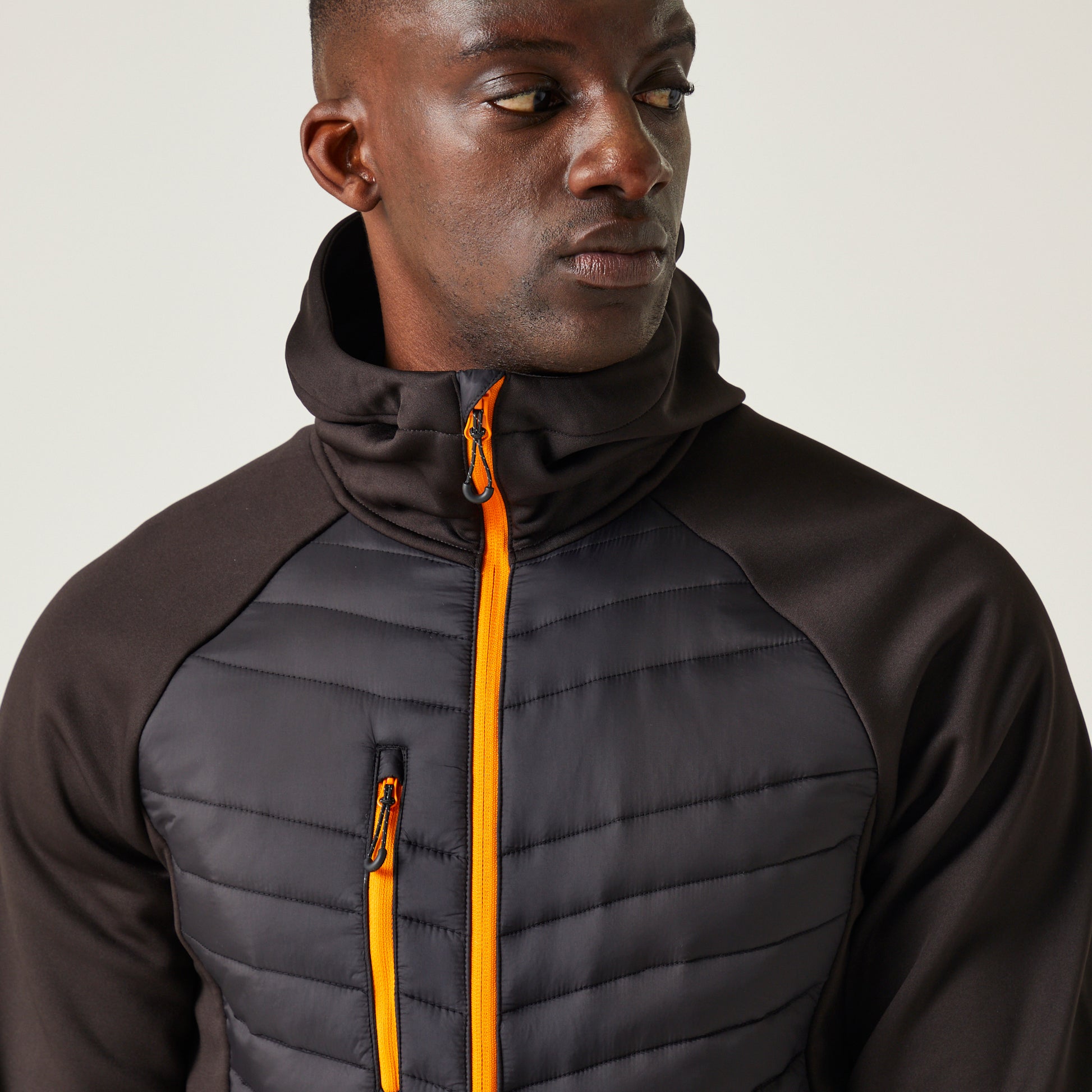 #colour_black-orange-pop