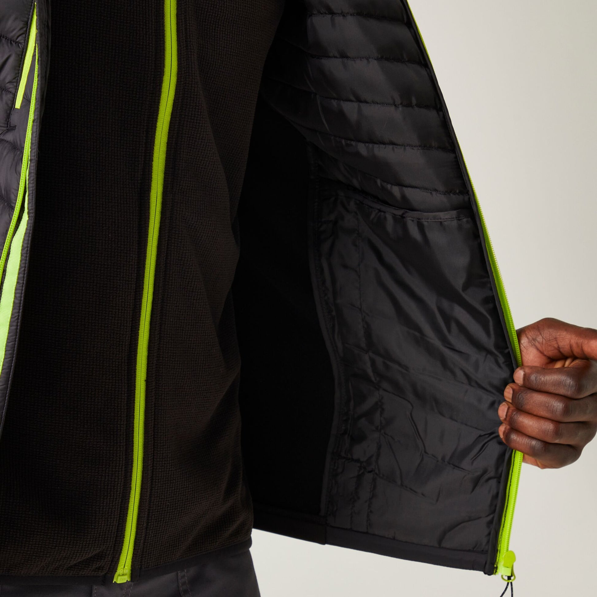 #colour_black-lime-green