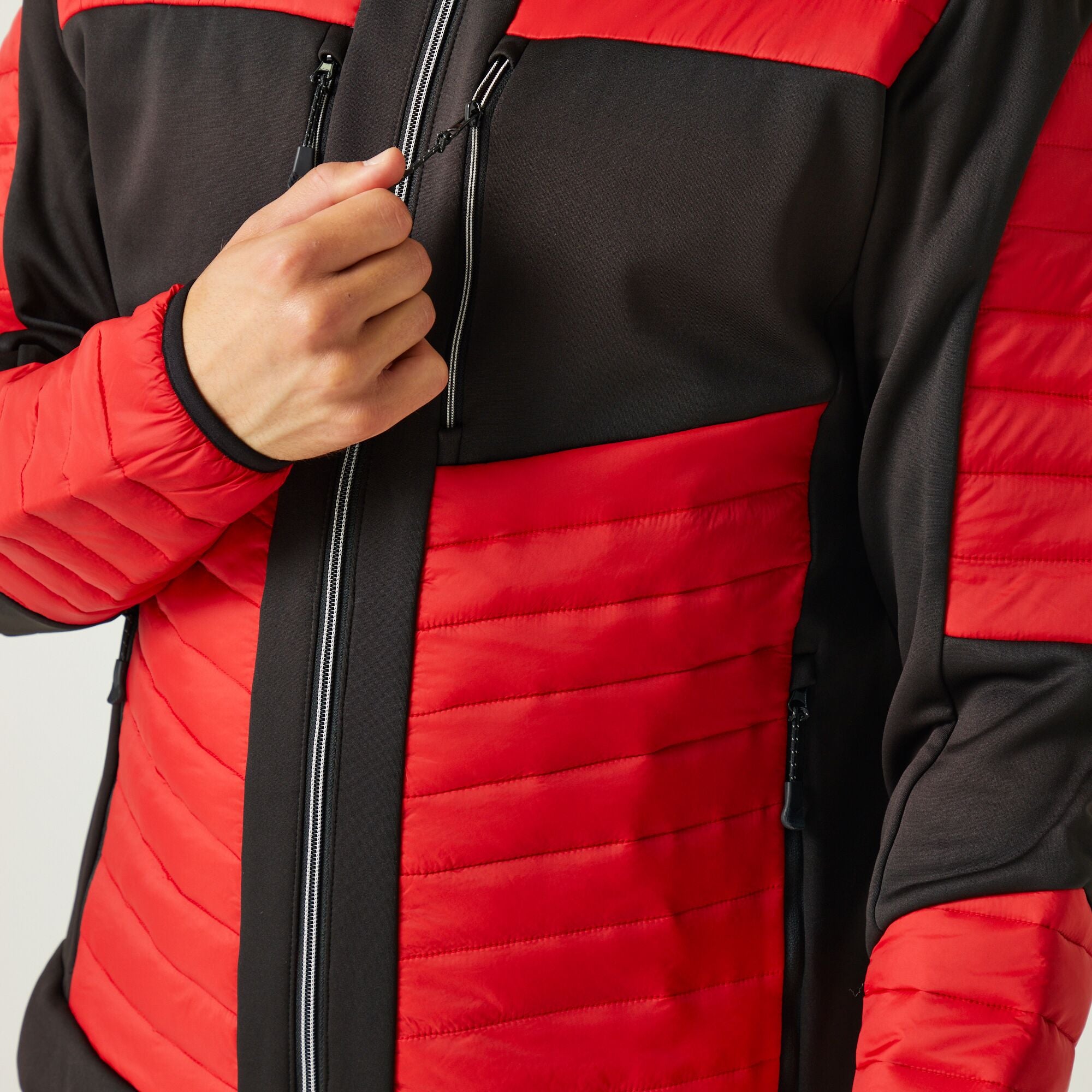 #colour_classic-red-black