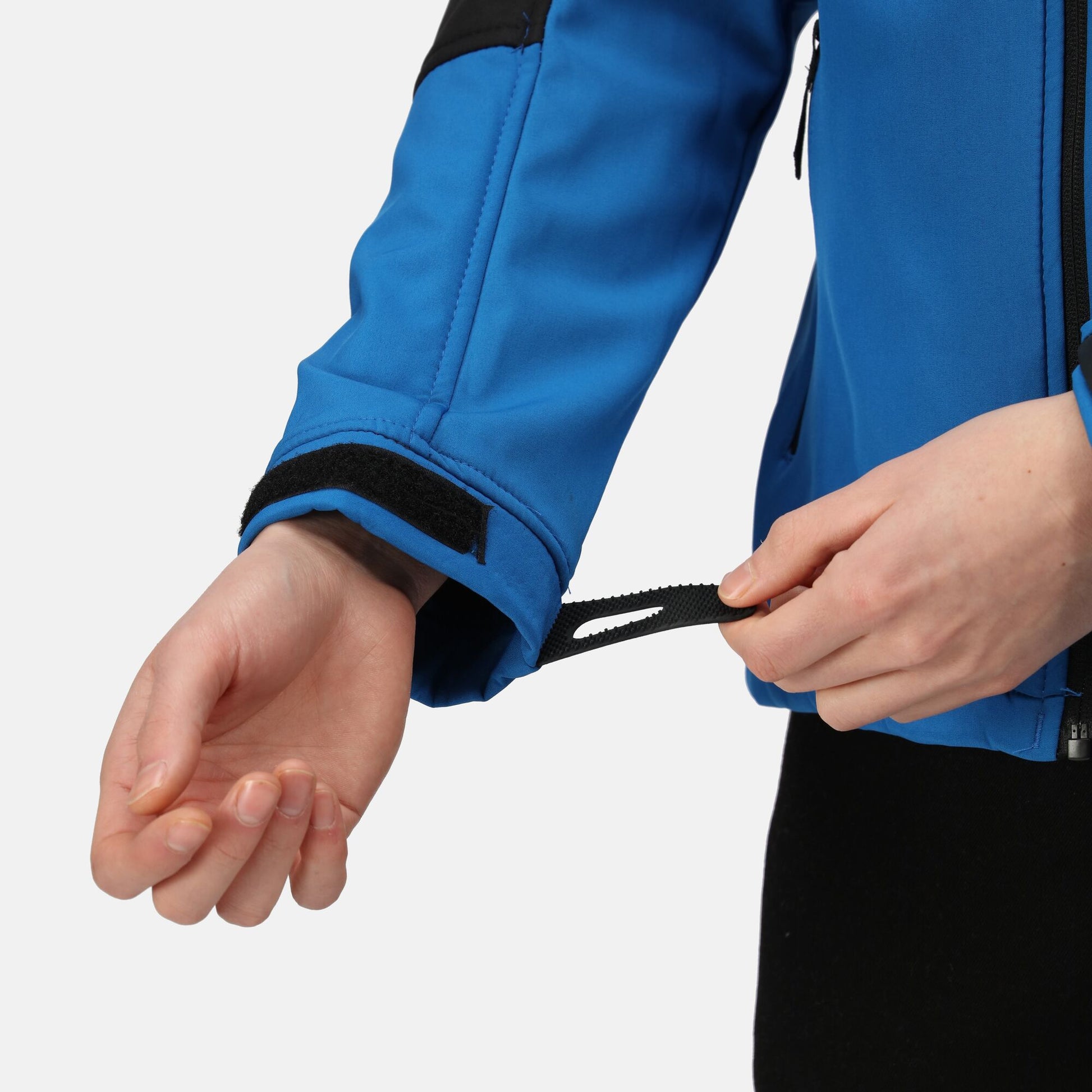 #colour_oxford-blue-black