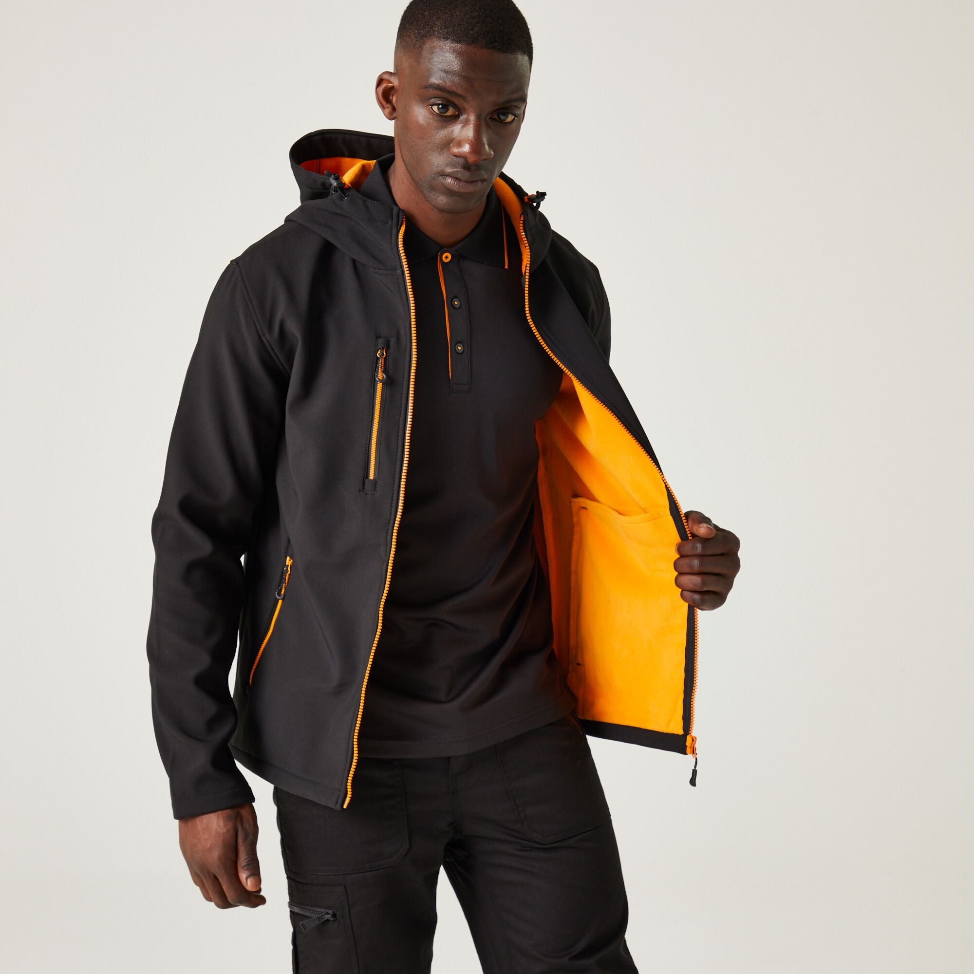 #colour_black-orange-pop