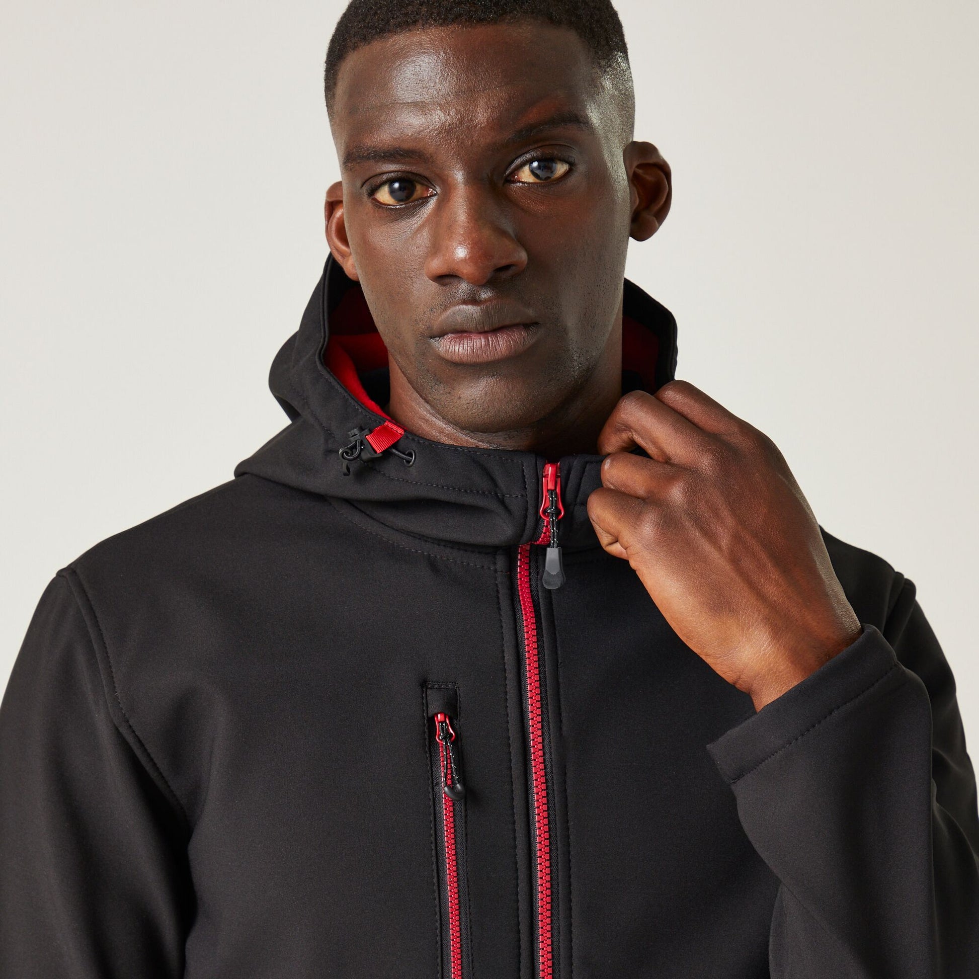 #colour_black-classic-red