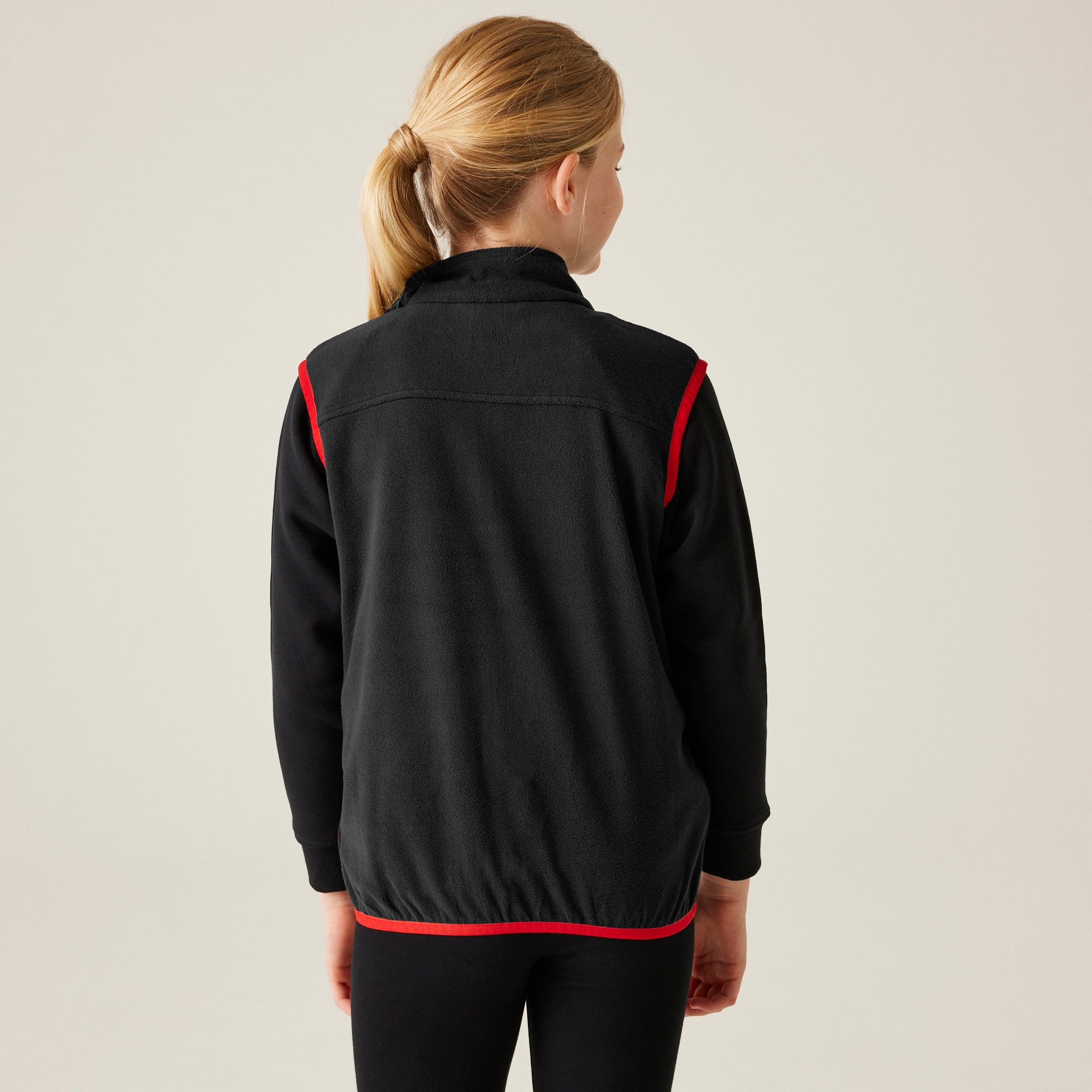 #colour_black-classic-red