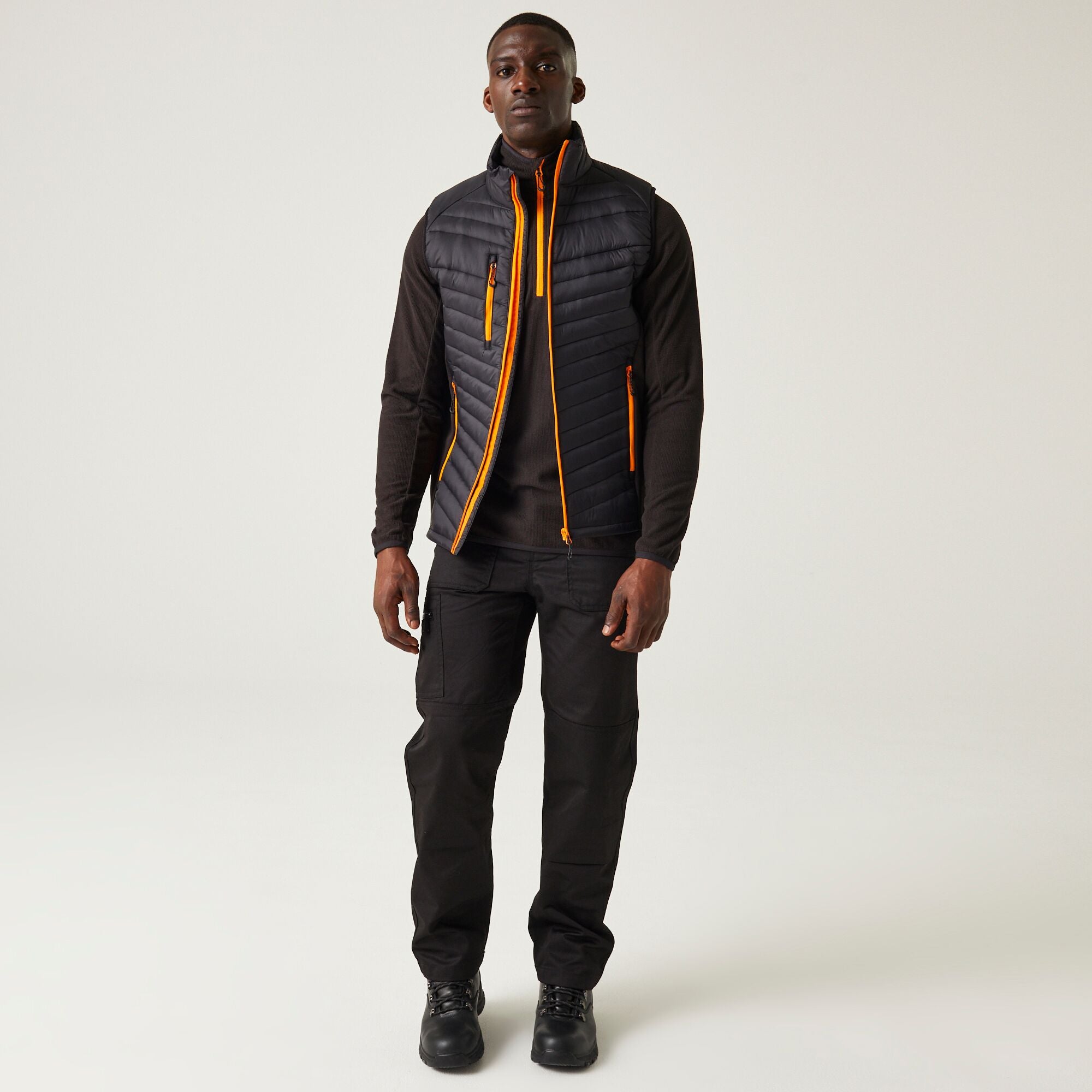 #colour_black-orange-pop