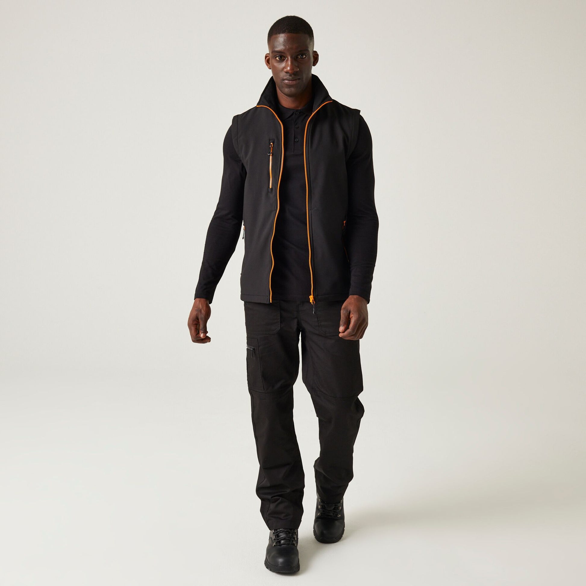 #colour_black-orange-pop