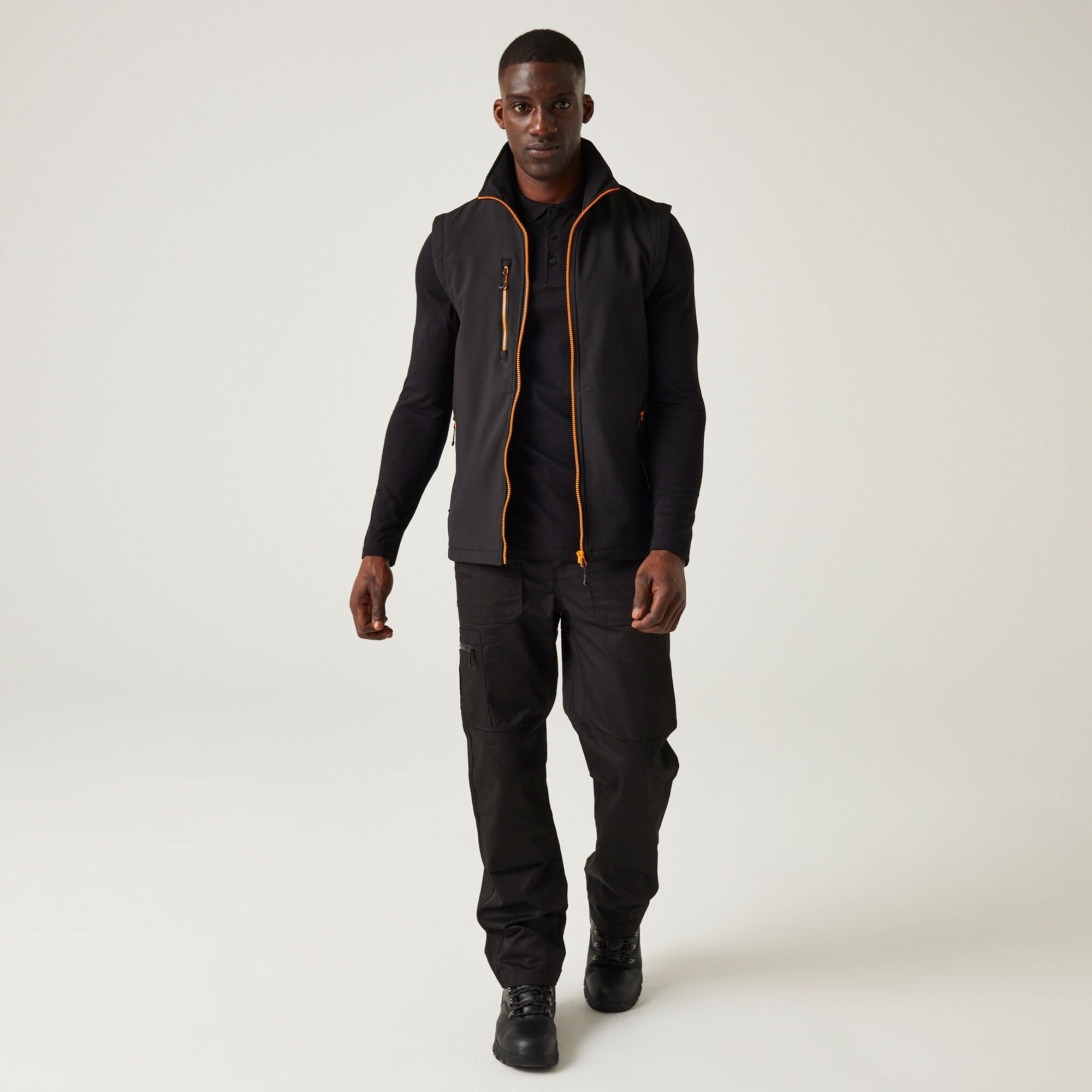 #colour_black-orange-pop