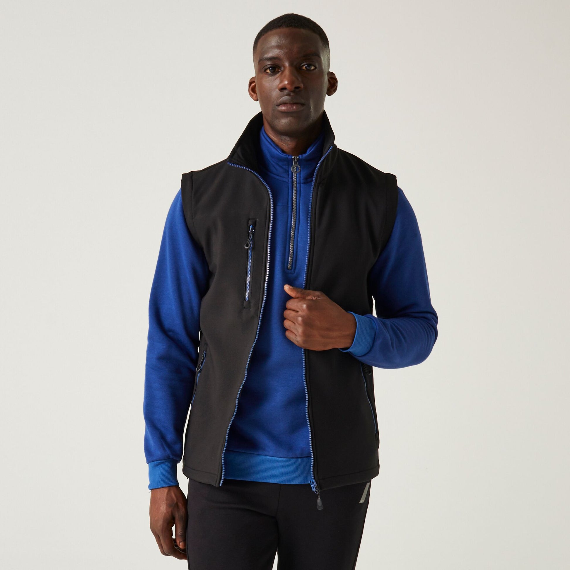 #colour_black-new-royal