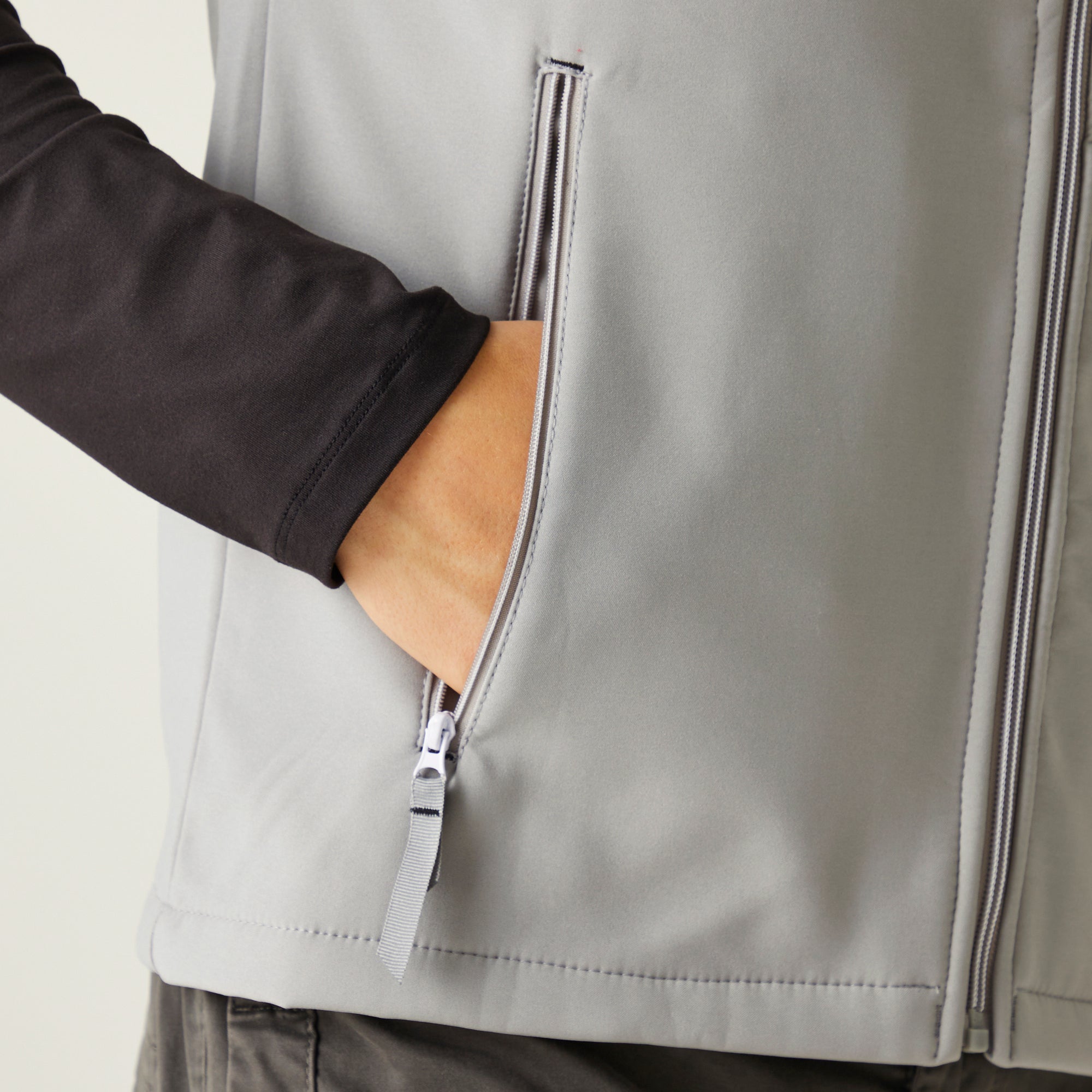 #colour_mineral-grey-black