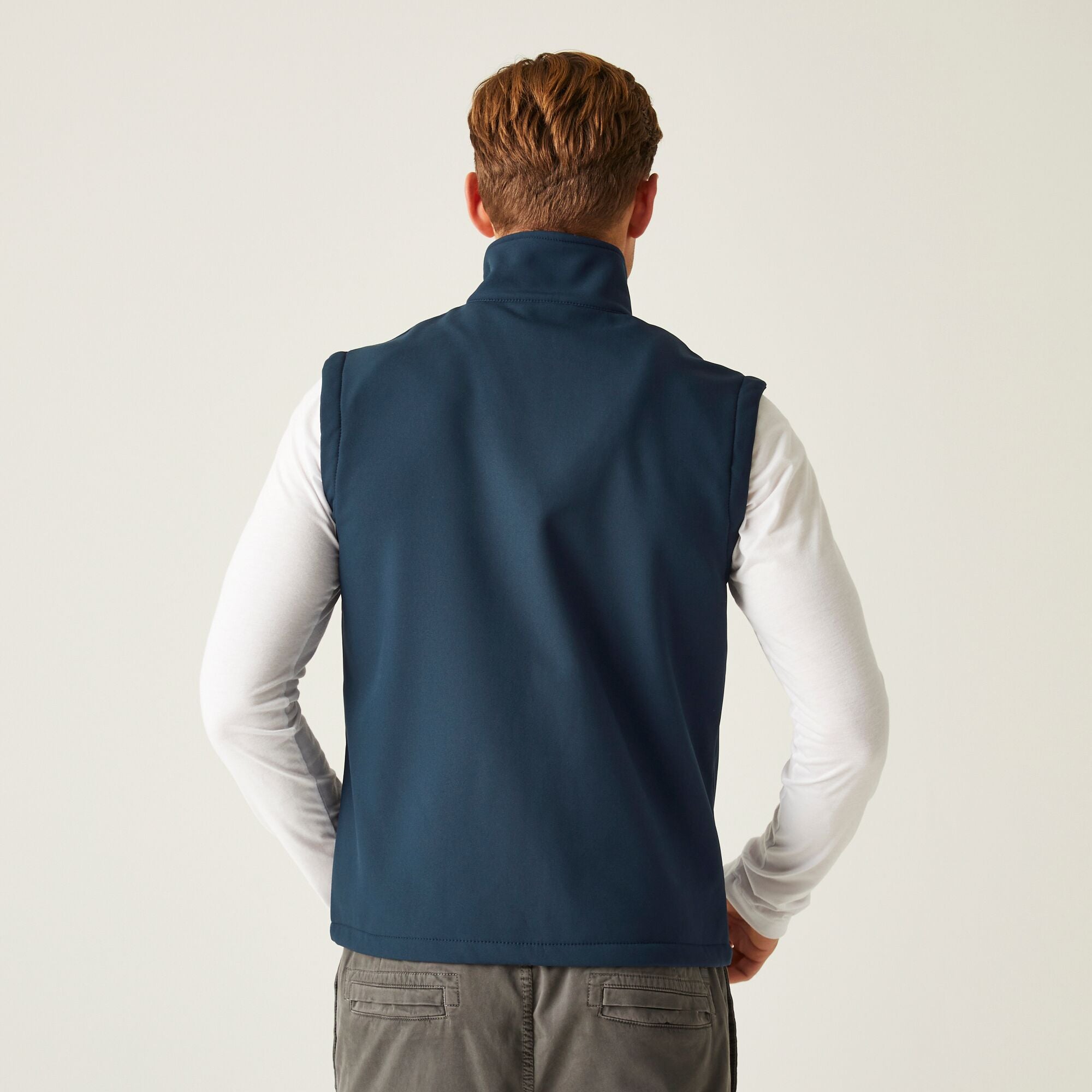 #colour_navy-classic-red