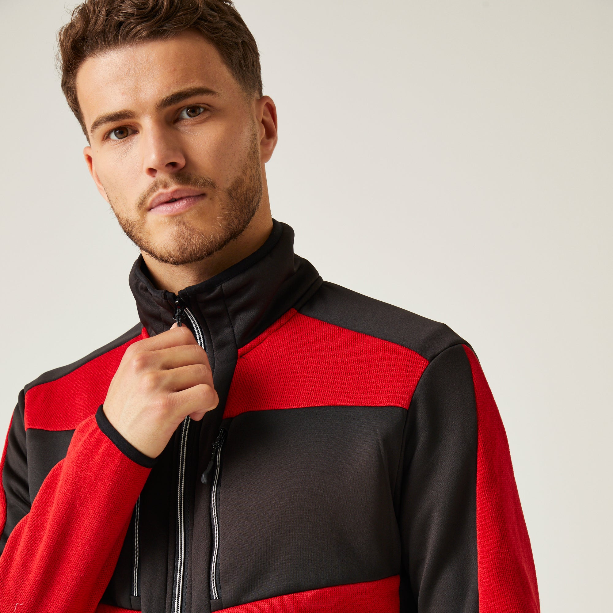 #colour_classic-red-black