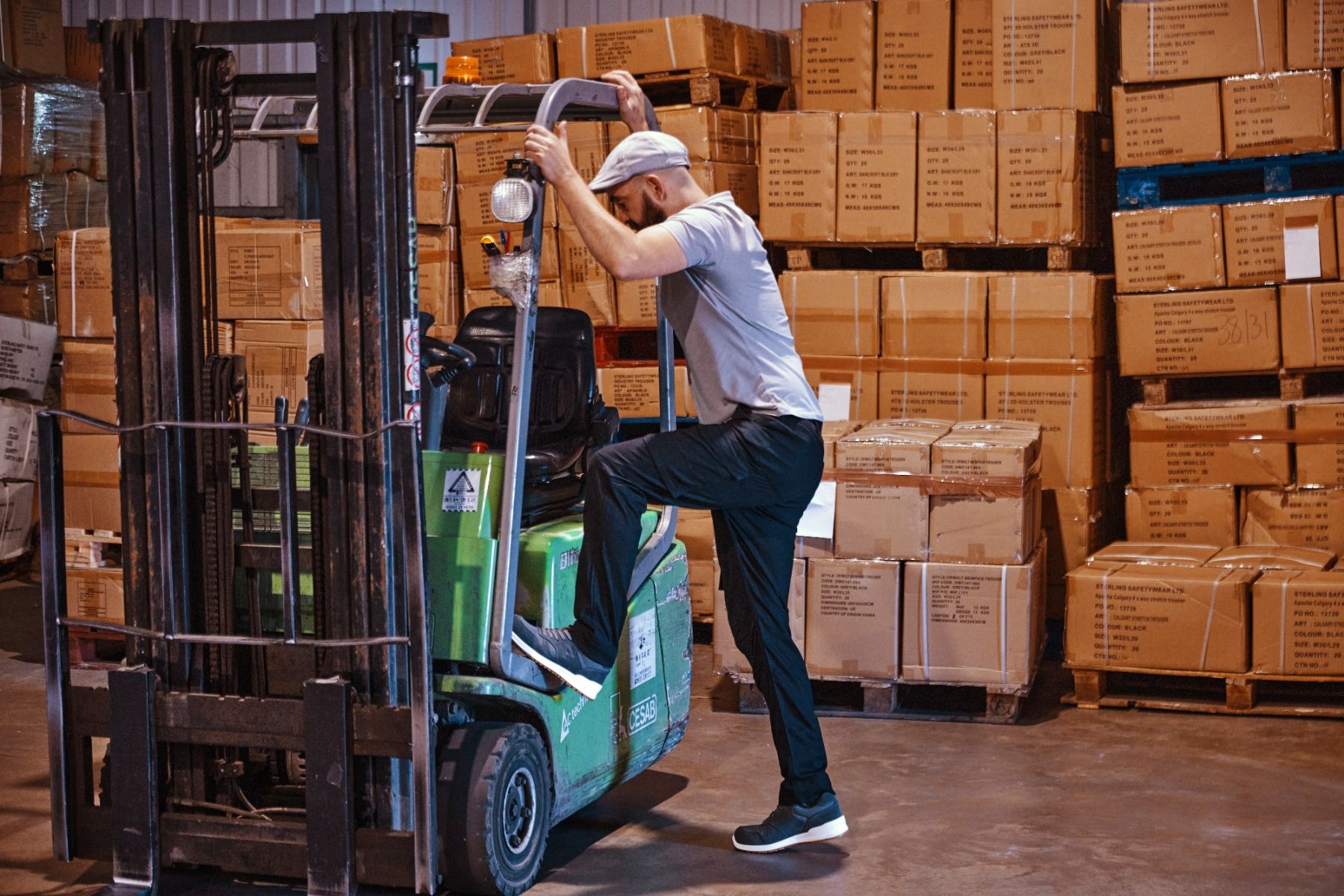 Barkerville Apache Cargo Trouser