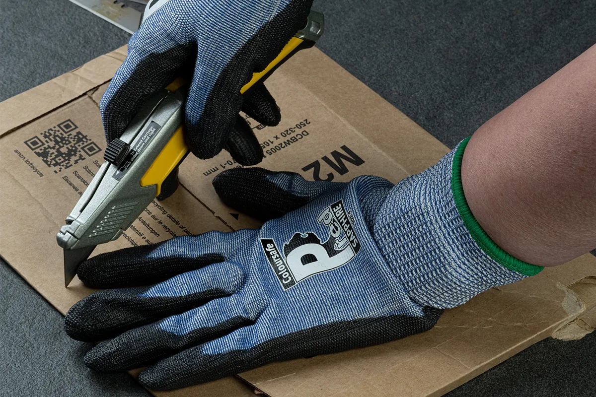 Predator Sapphire Gloves