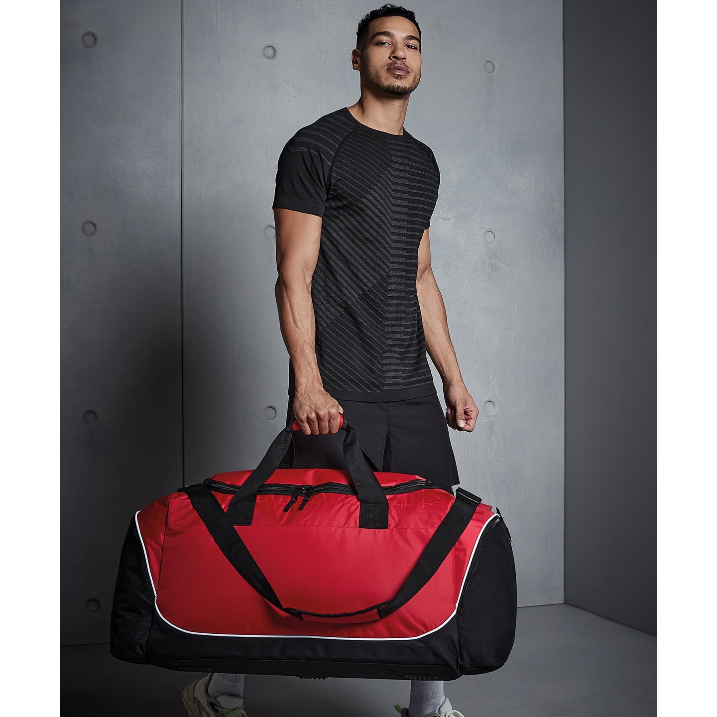 Quadra Teamwear Jumbo Kit Bag