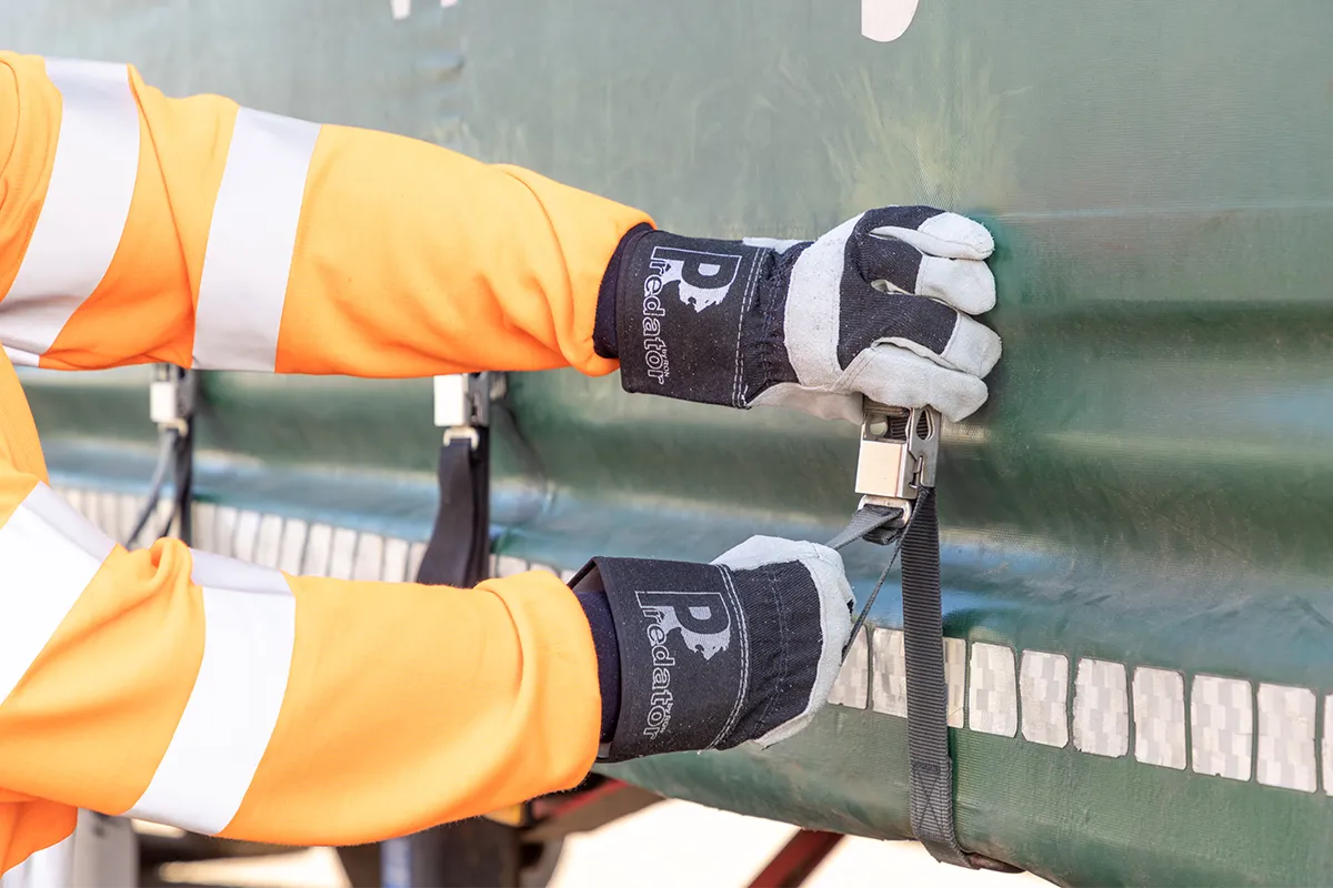 Predator Power Plus Rigger (VL) Gloves