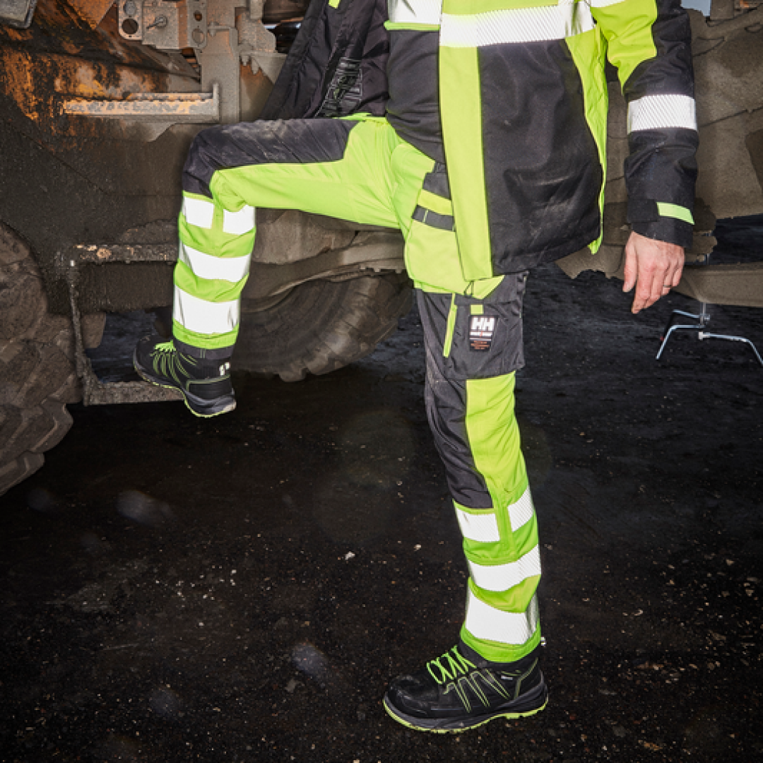 #colour_black-yellow